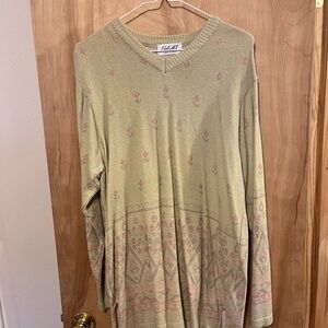 Elegant V-Neck Sweater in Soft Green and Pink